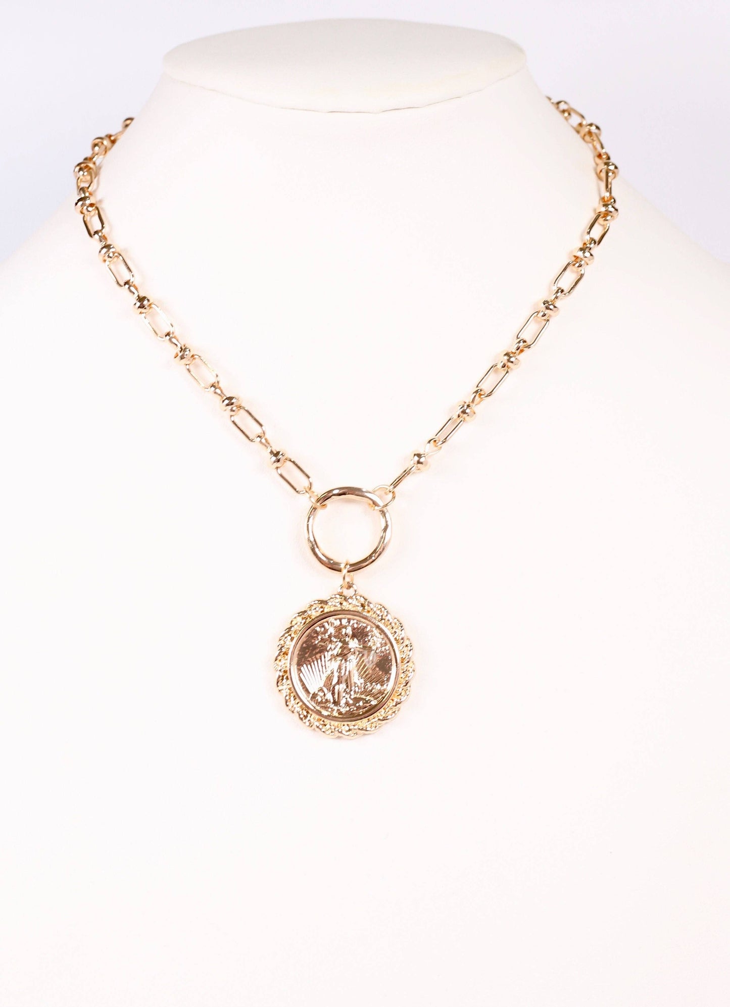 Simmons Pendant Necklace