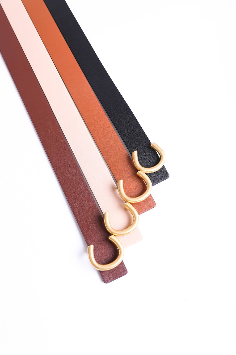 Minimalist Gold Horseshoe Belt - Best & Co. Boutique