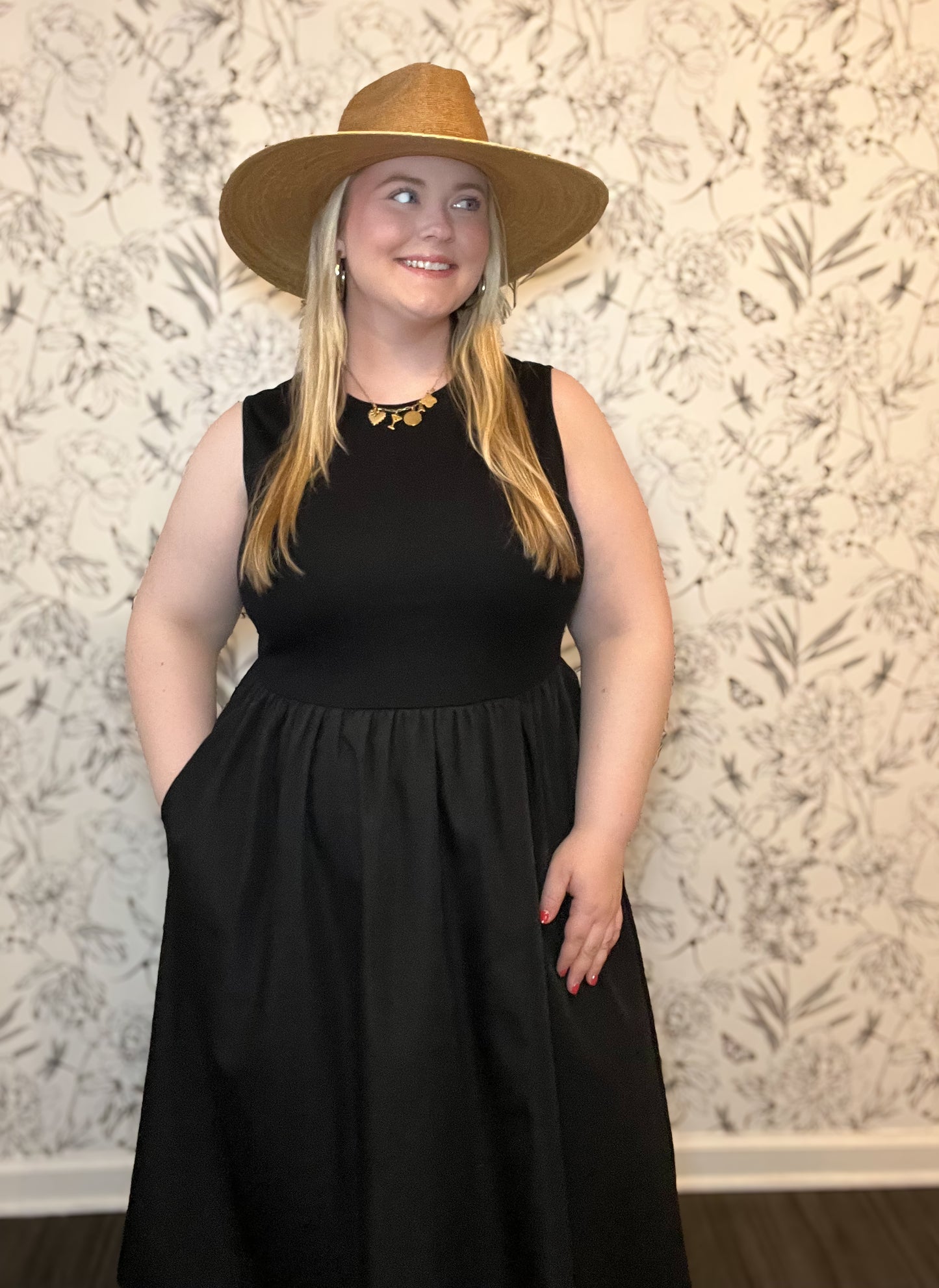 Mixed Media Curvy Midi