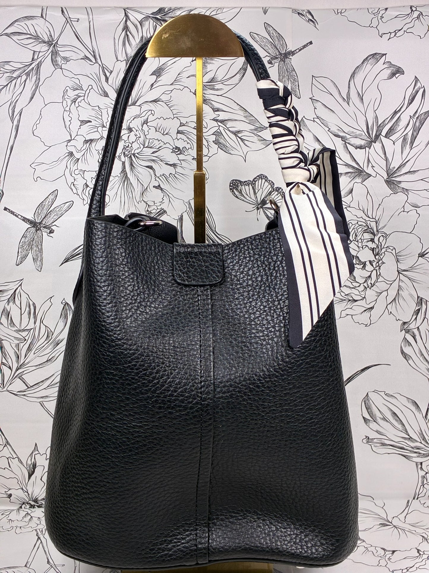 Honey Hobo in Black