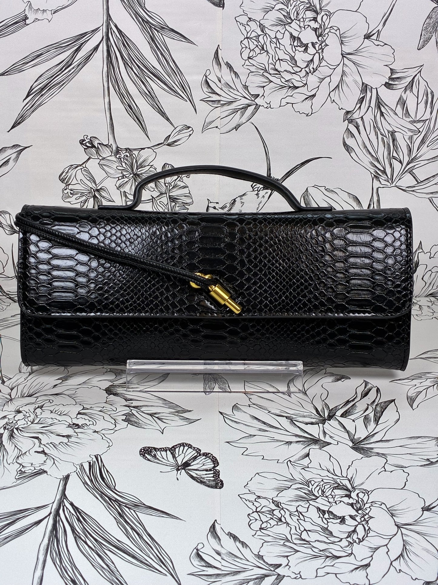 Black Snake Clutch - Best & Co. Boutique
