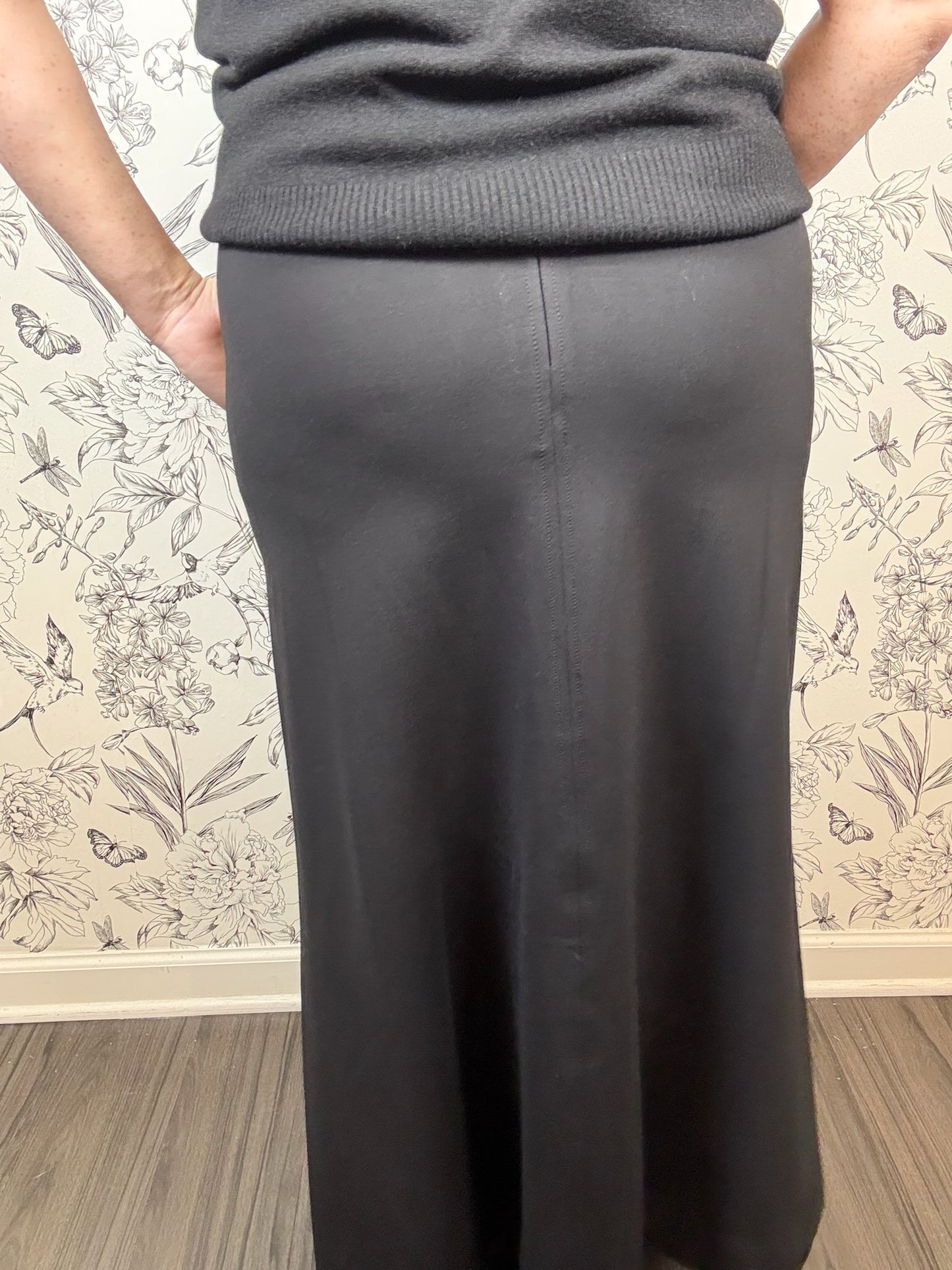 Timeless Elegance Midi Flare Skirt - Best & Co. Boutique