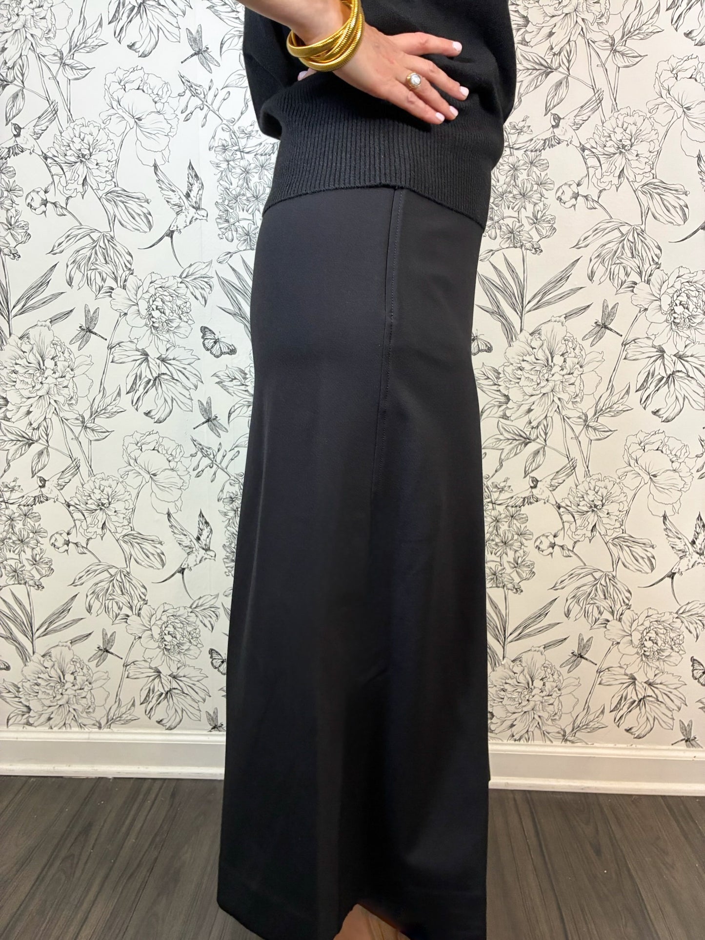 Timeless Elegance Midi Flare Skirt - Best & Co. Boutique