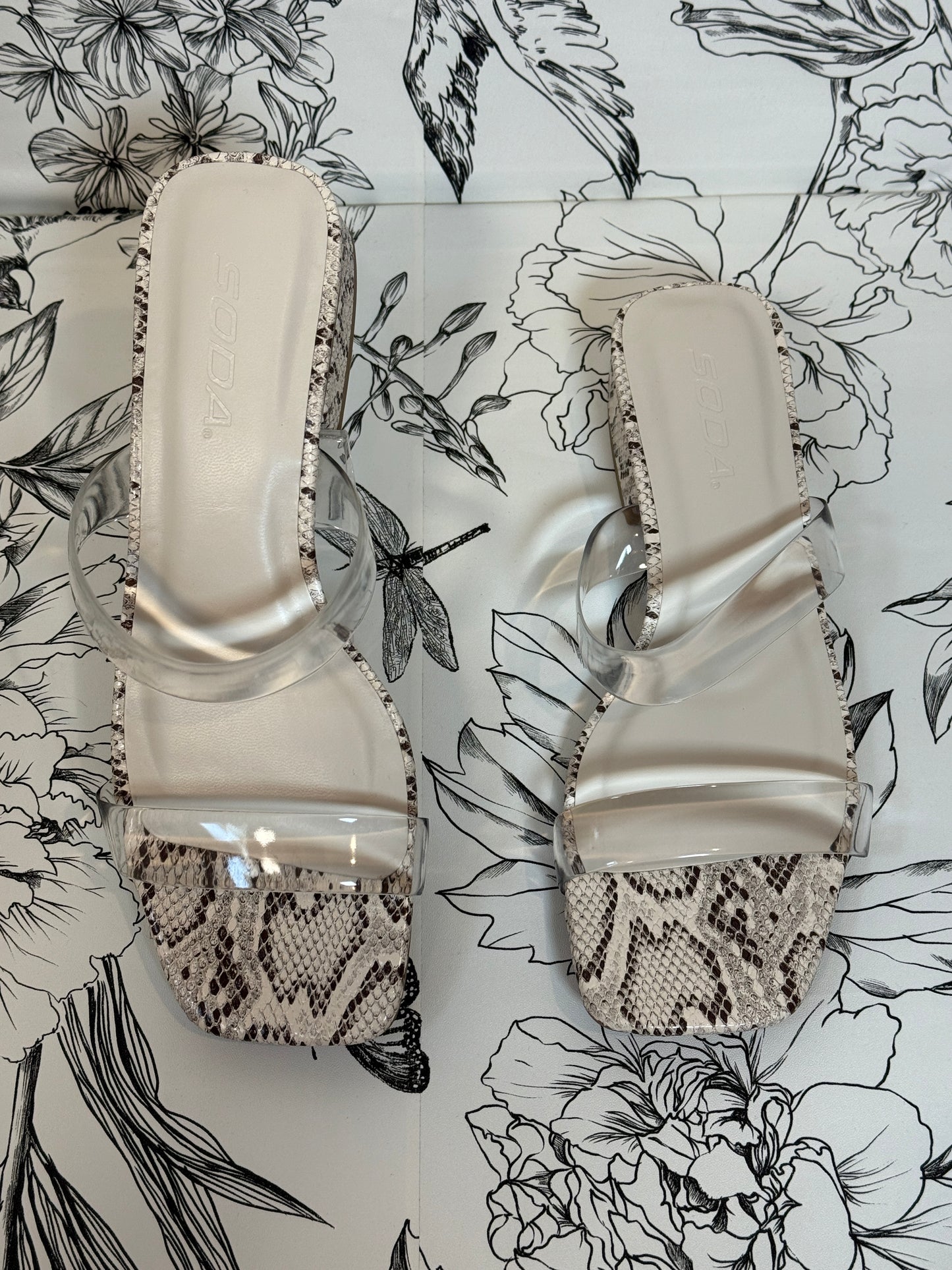 Lucy Acrylic Snake Slide