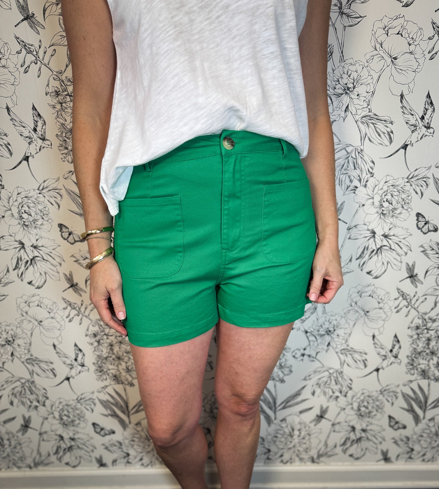 green patch pocket twill short ENTRO