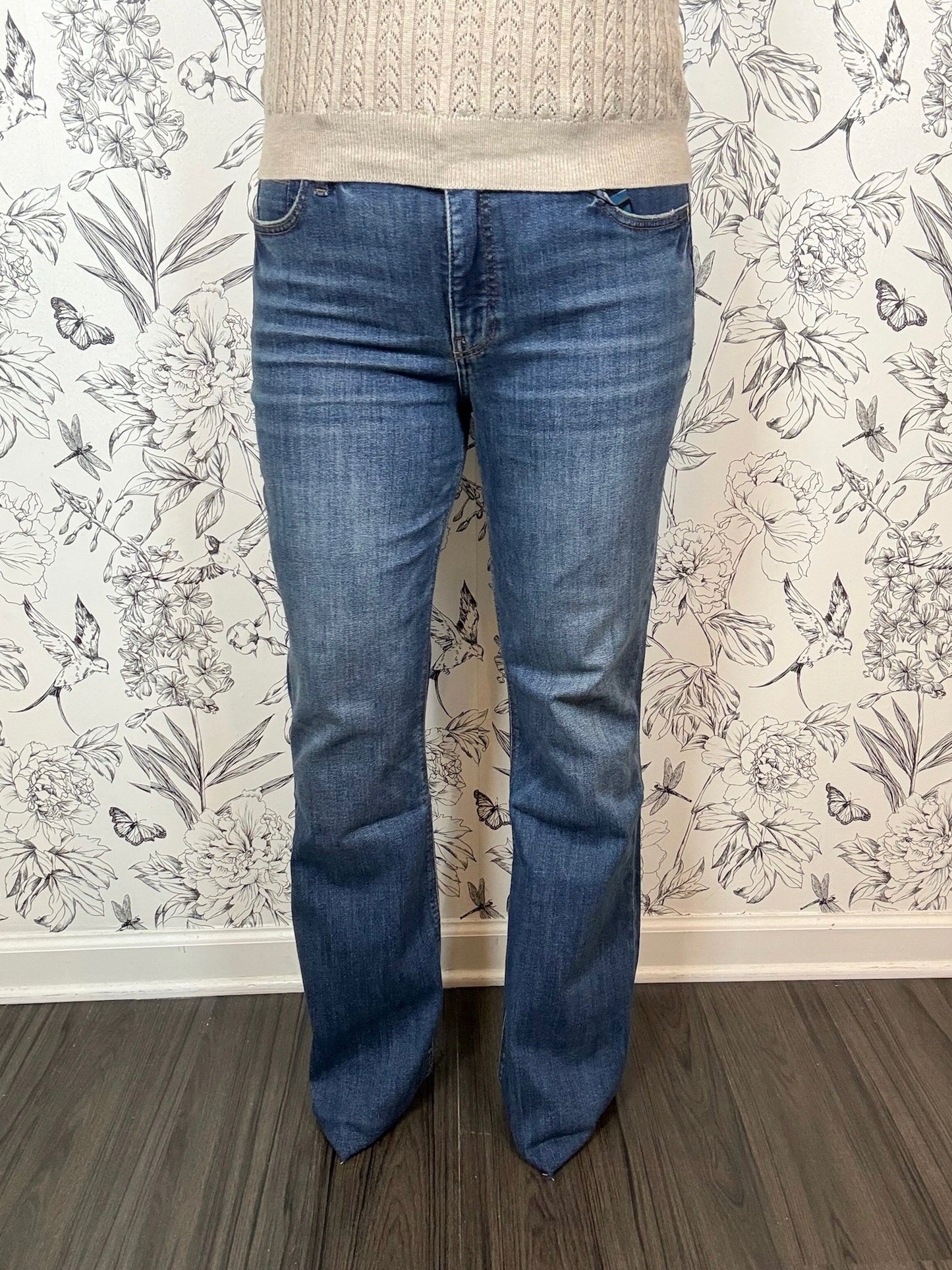 Stella Flare | Decent Wash