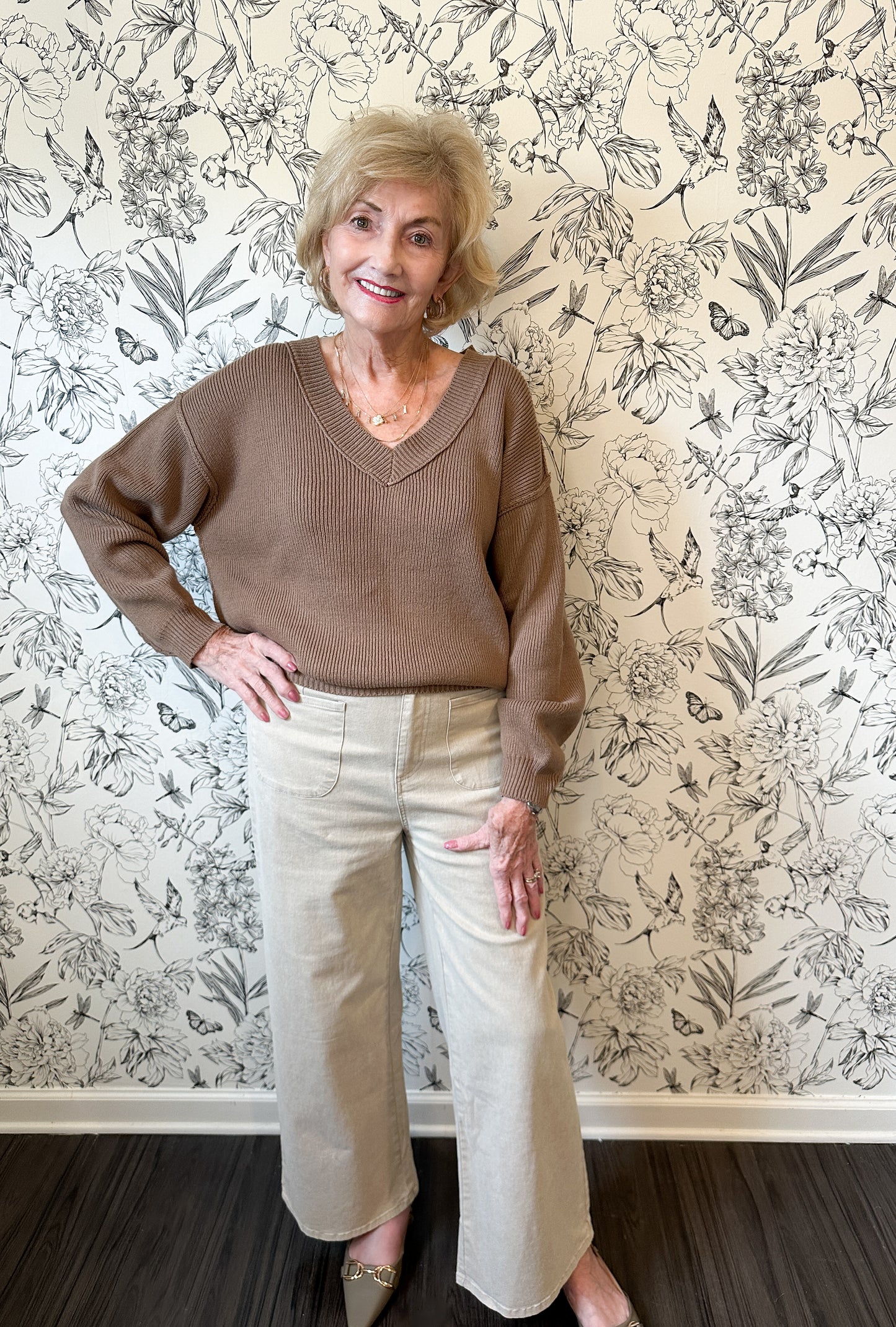 Exposed Seam V-neck Sweater - Best & Co. Boutique