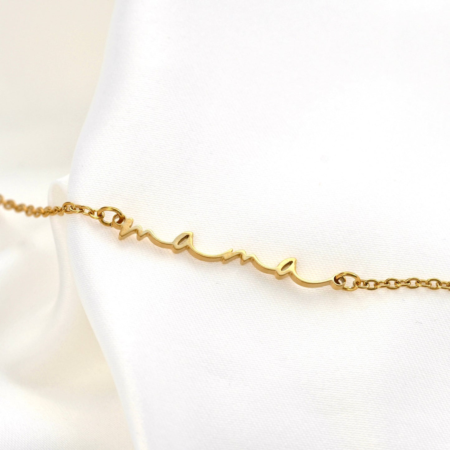 Dainty Mama Bracelet