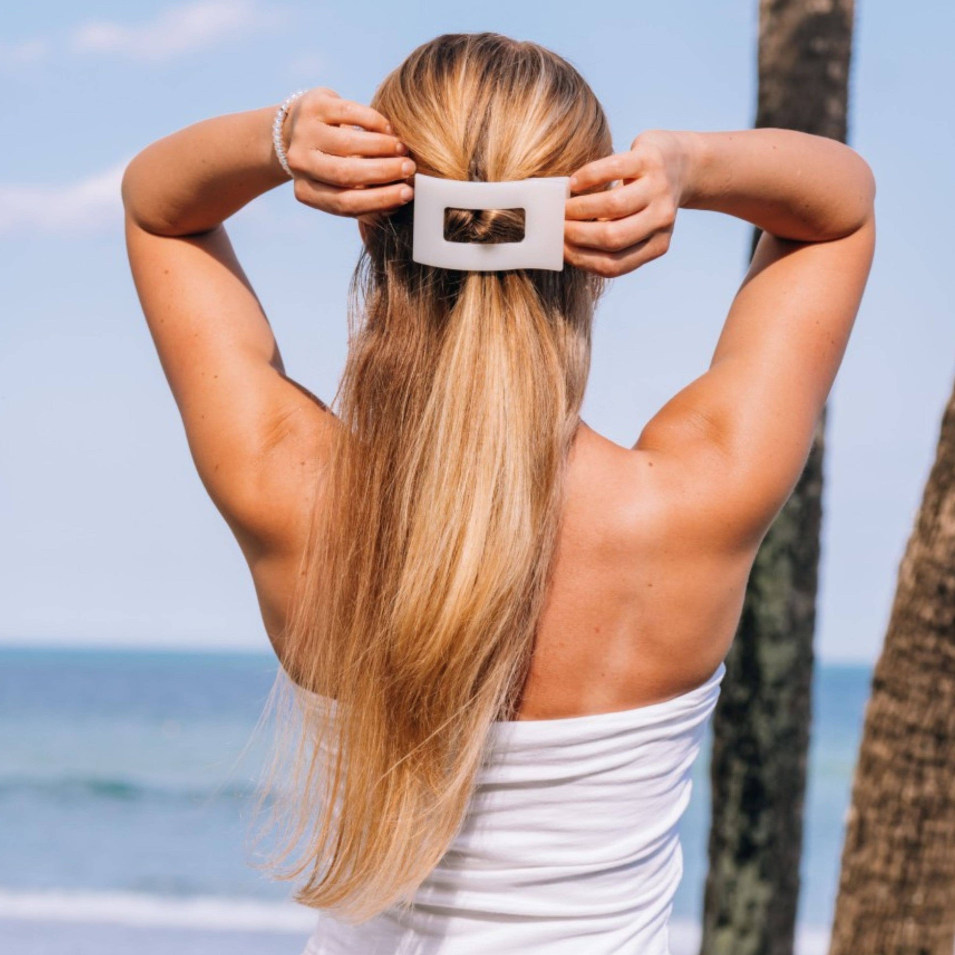 Teleties | Large Flat Rectangle Hair Clip - Best & Co. Boutique