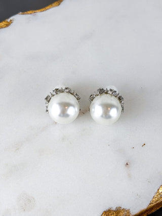 2-in-1 Luxe Pearl Front-Back Earrings