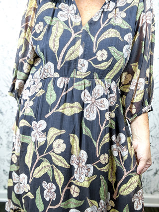 Magnolia Floral Midi Dress | Curvy