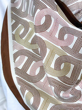 Triangle Scarf | Brown