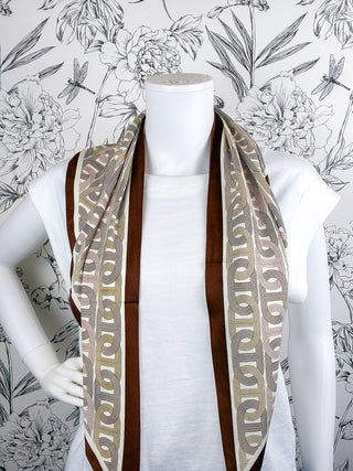 Triangle Scarf | Brown
