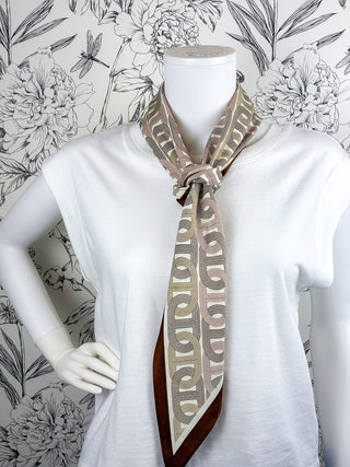 Triangle Scarf | Brown