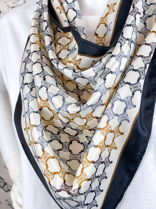 Triangle Scarf | Blk Gold