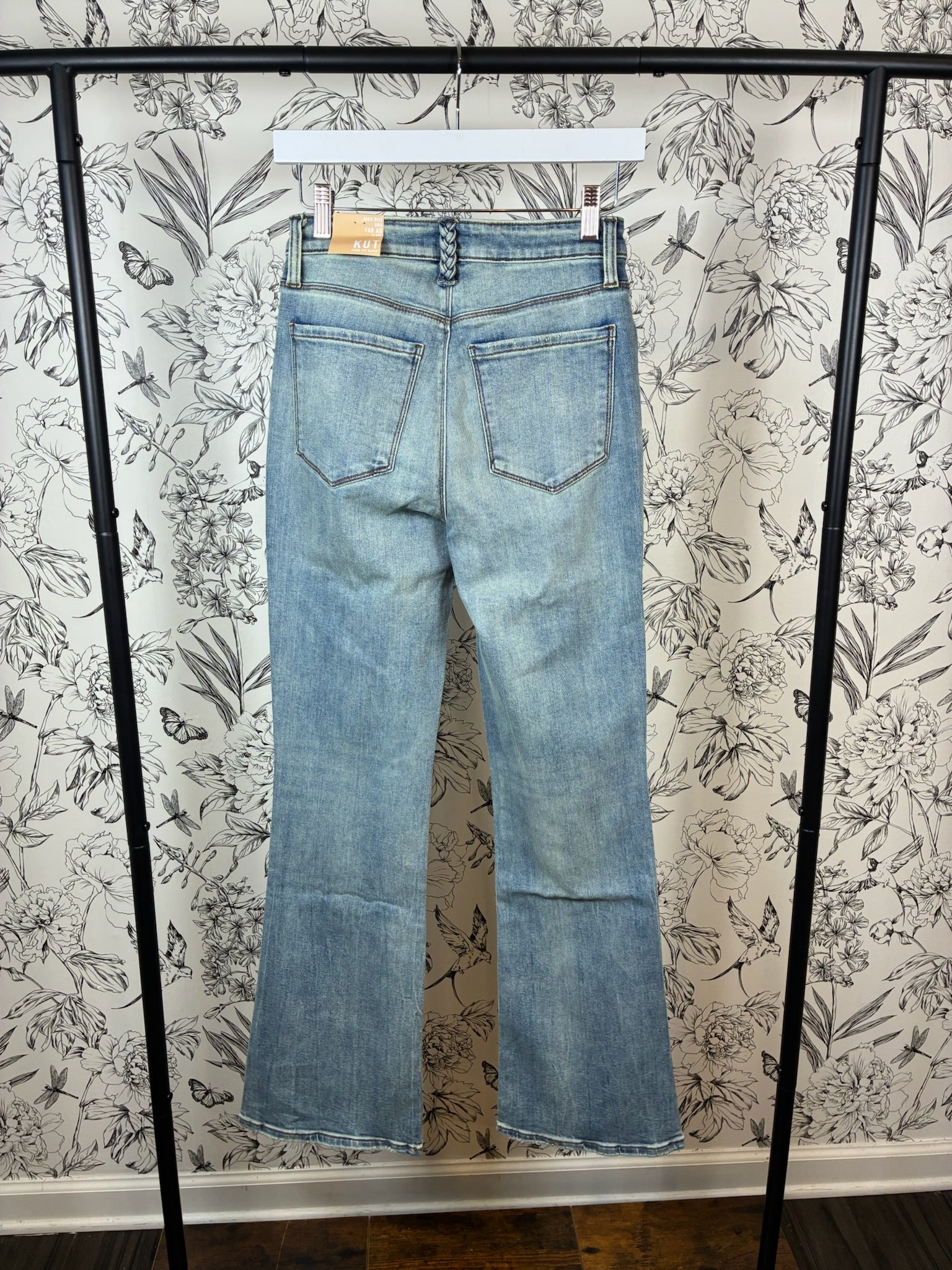 Ana Confidence Wash - Best & Co. Boutique