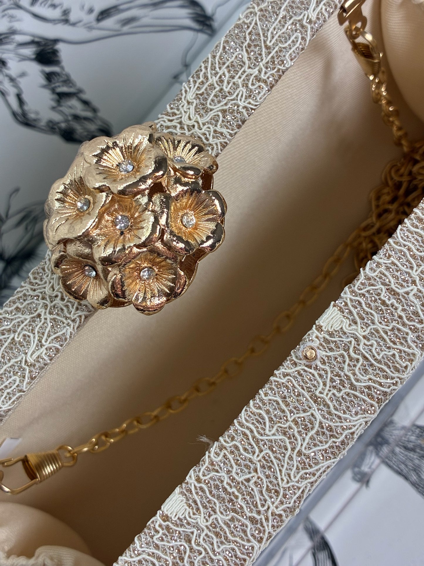 Ivory Lace Clutch - Best & Co. Boutique