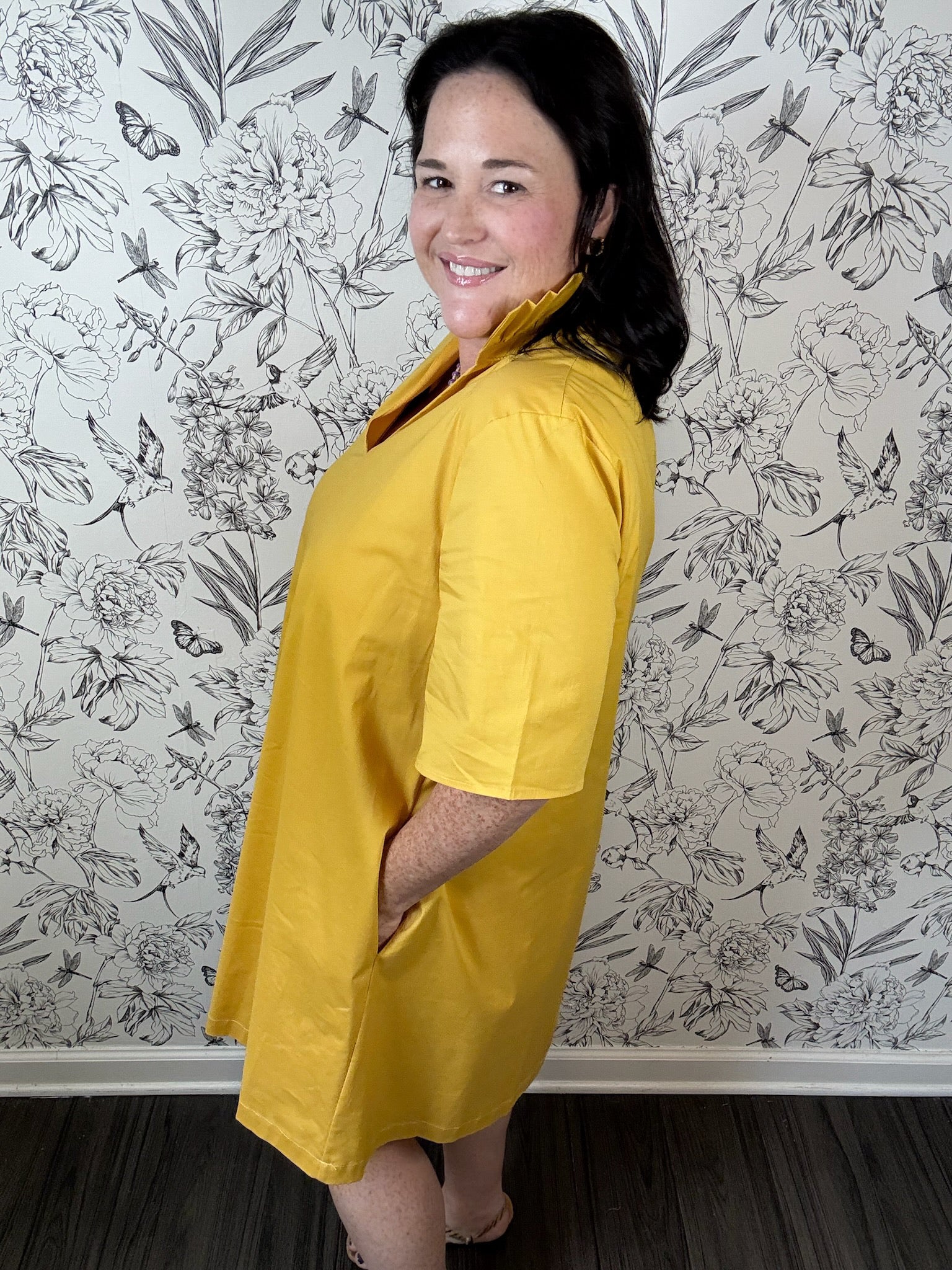 Golden Girl Mini Curvy - Best & Co. Boutique