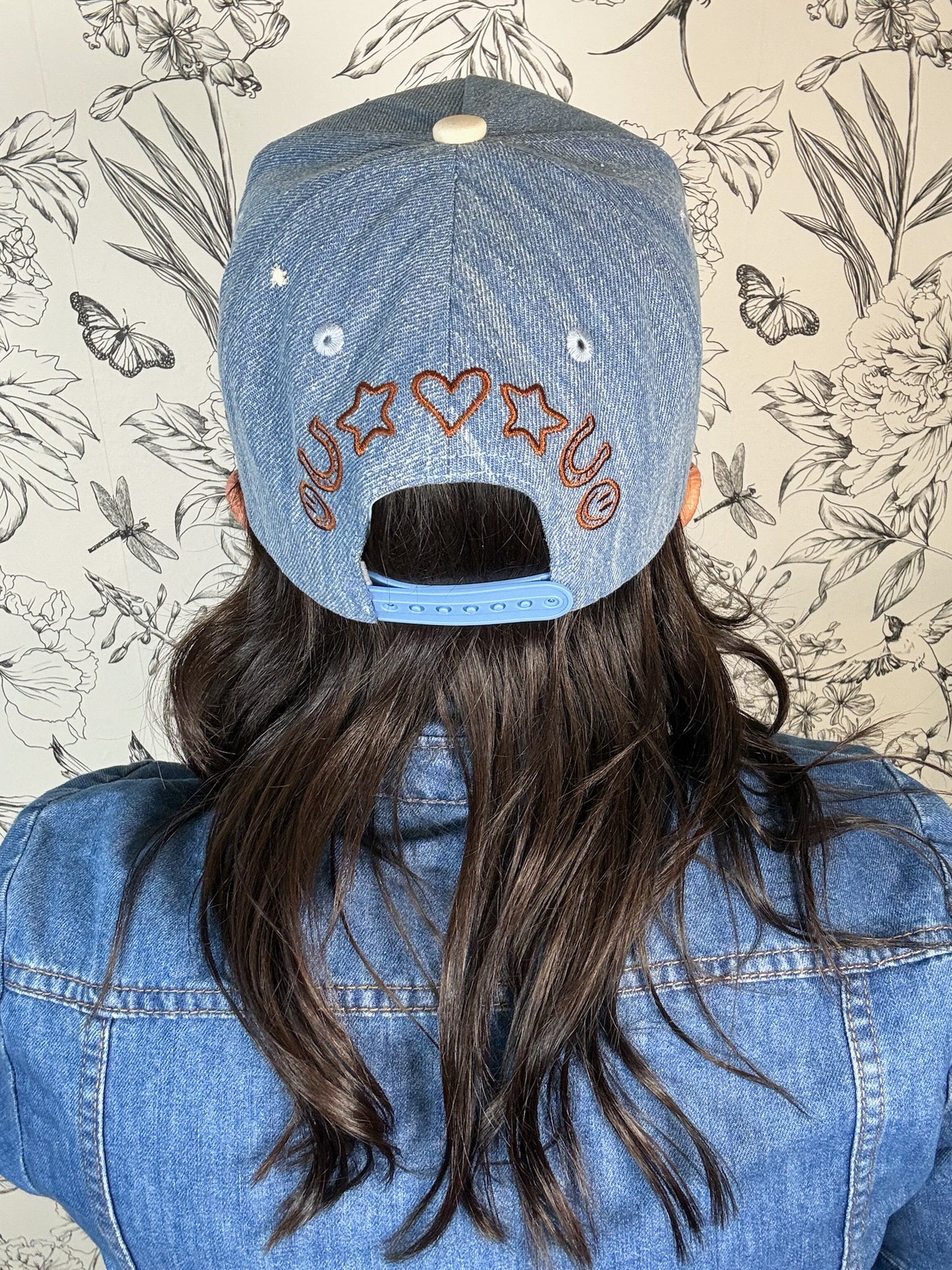 Mother (Knows Best) Hat
