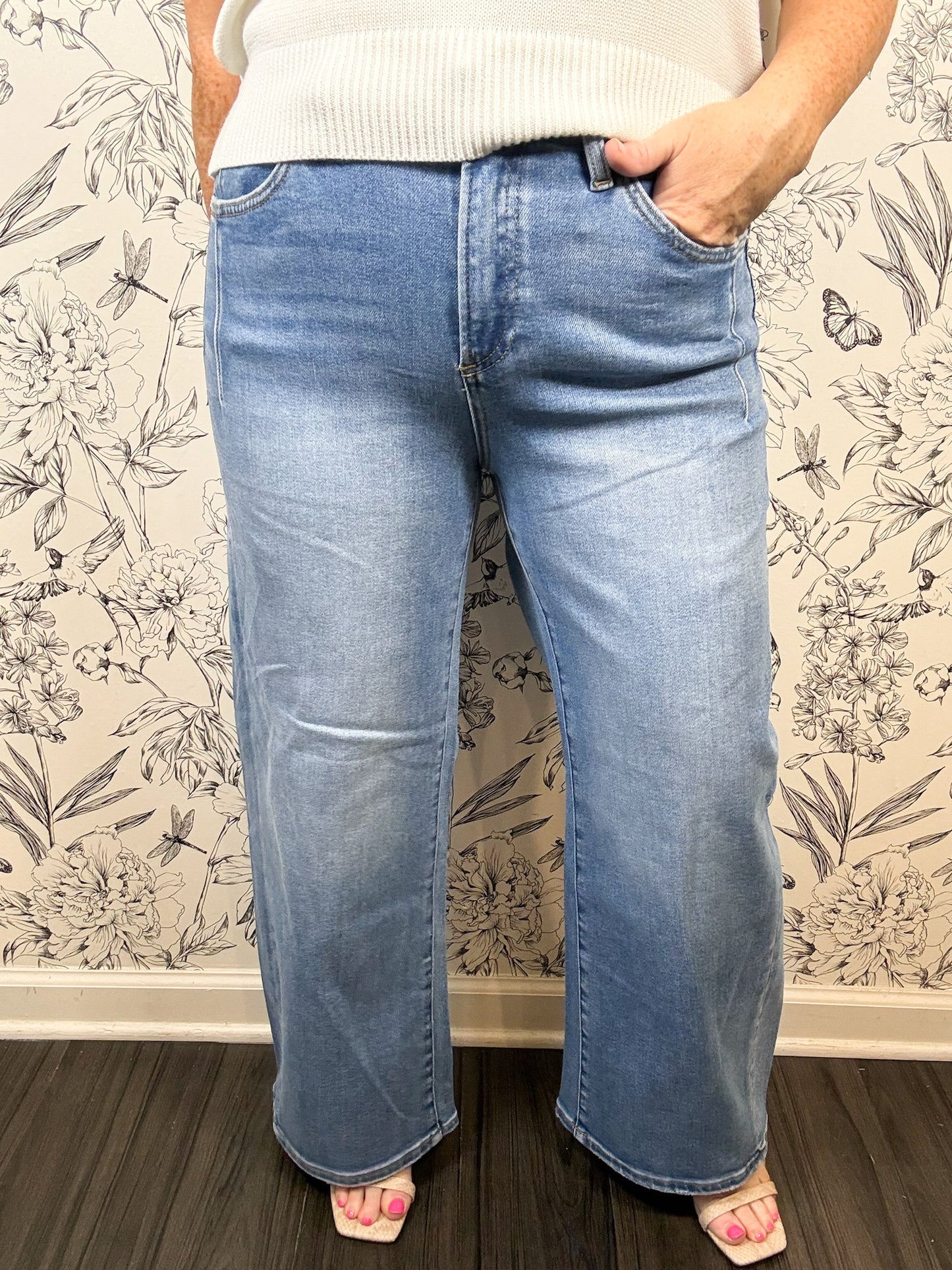Risen Jeans Pintuck Seam Wide Leg with Barrel Seam 