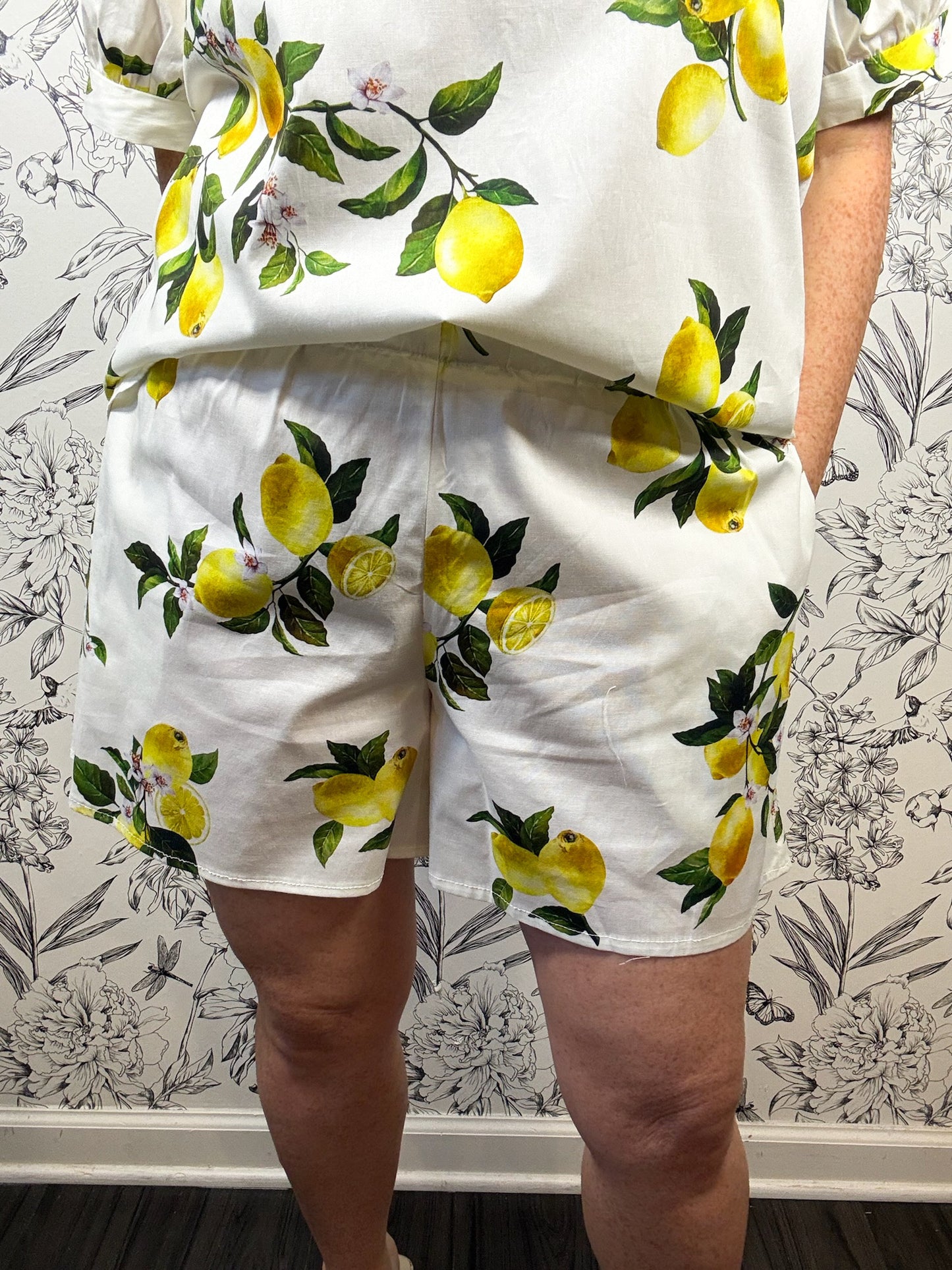 Amalfi Lemon Print Shorts