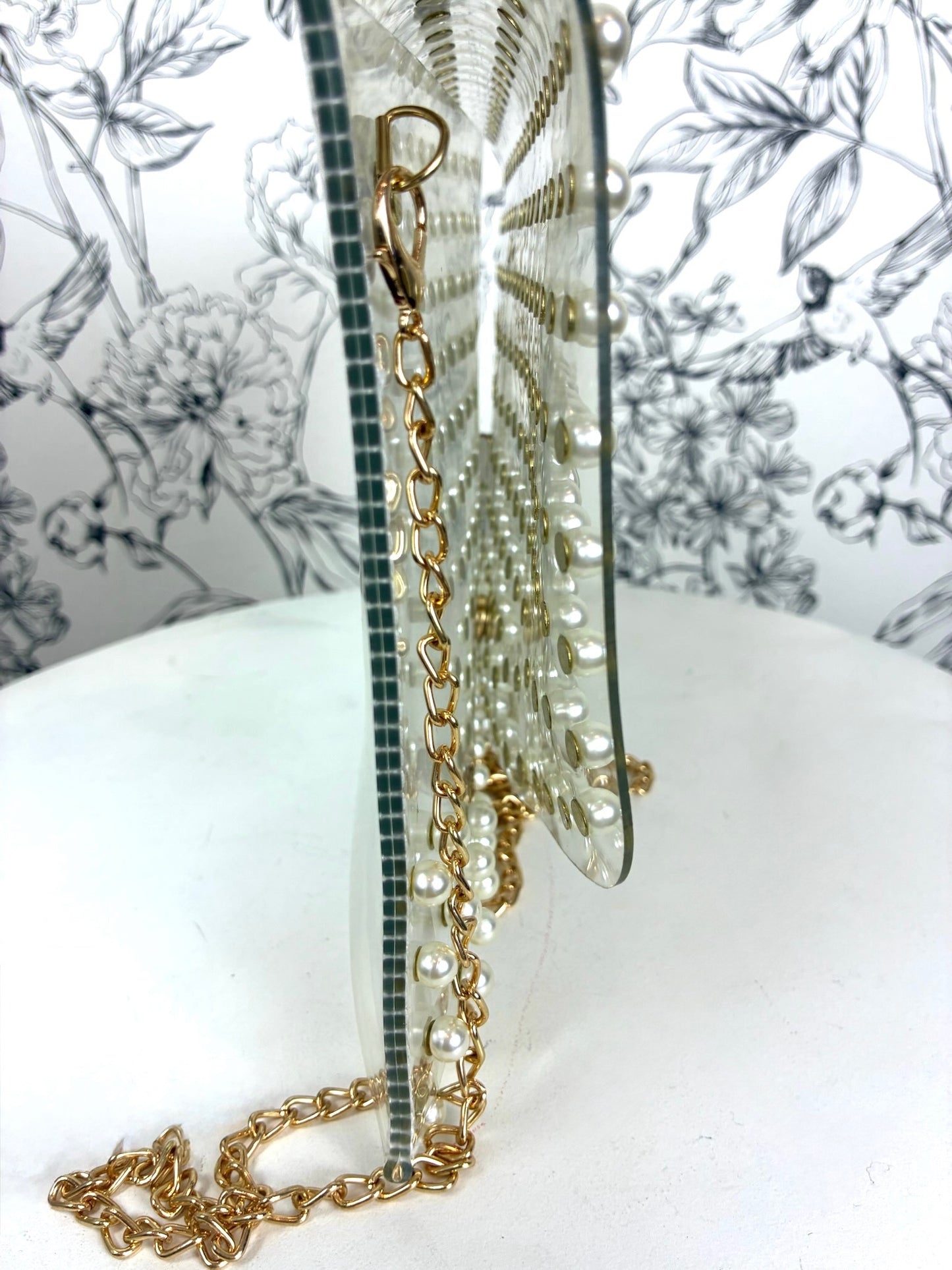Pearls in the Stands Crossbody