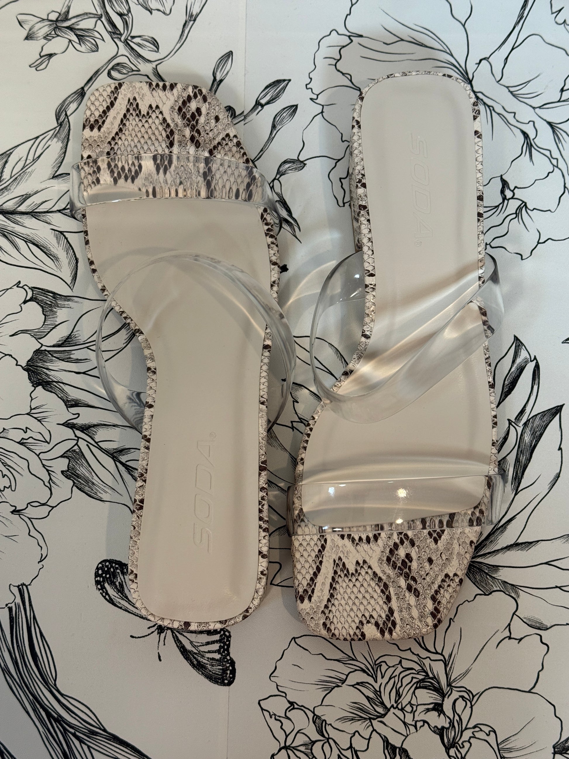 Lucy Acrylic Snake Slide - Best & Co. Boutique