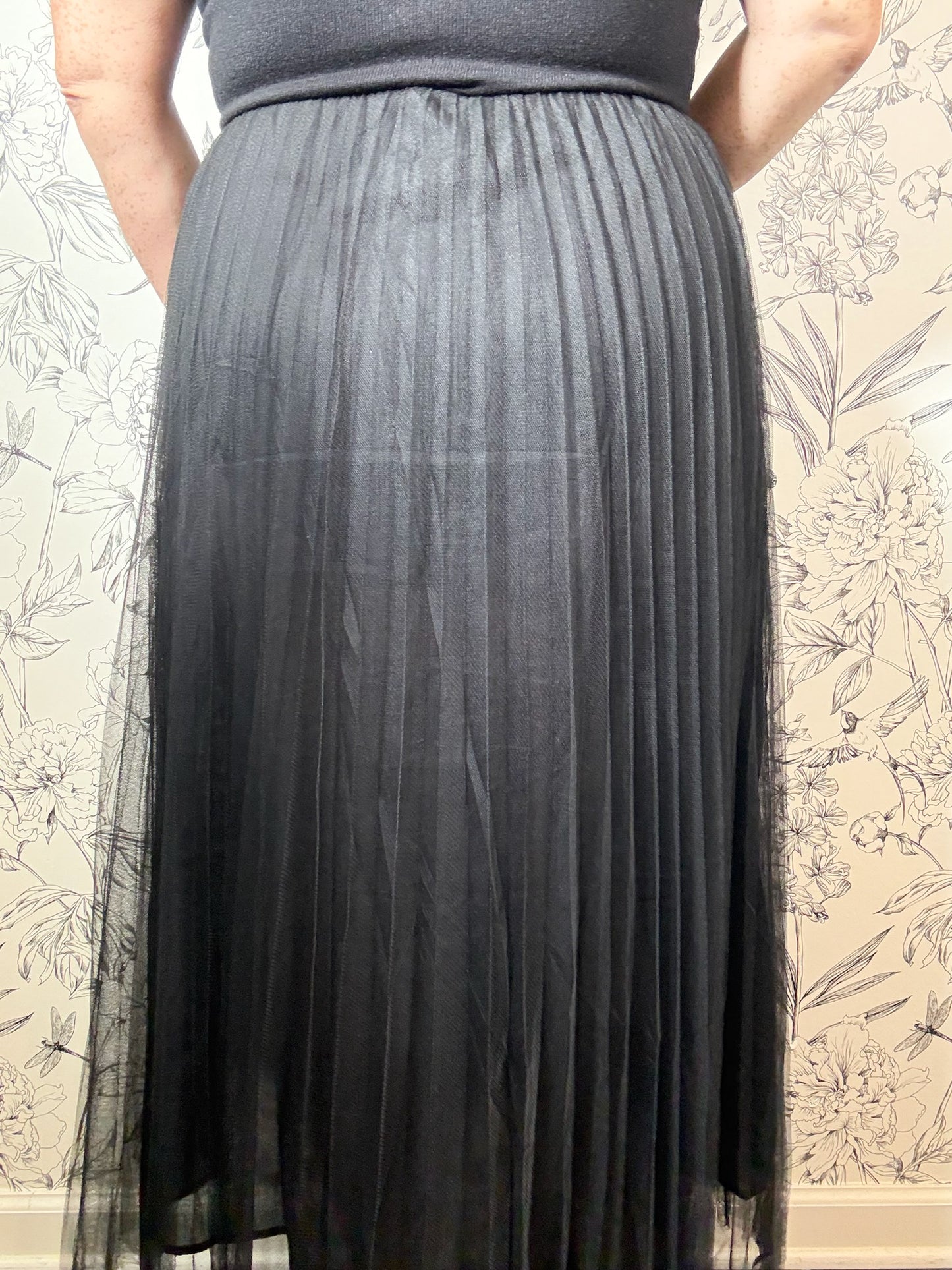 Ballet Noir Midi Dress