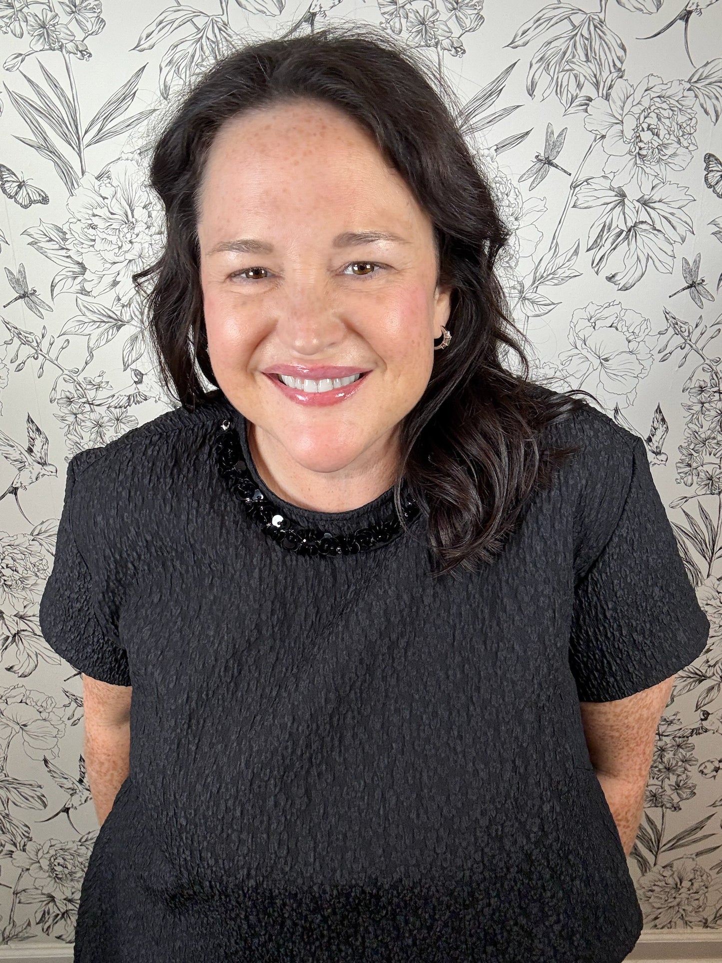 black boxy skimmer textured top LUCY PARIS