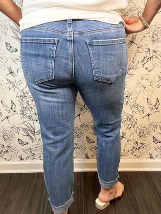 Amy Crop Straight Leg Jeans | Light Wash