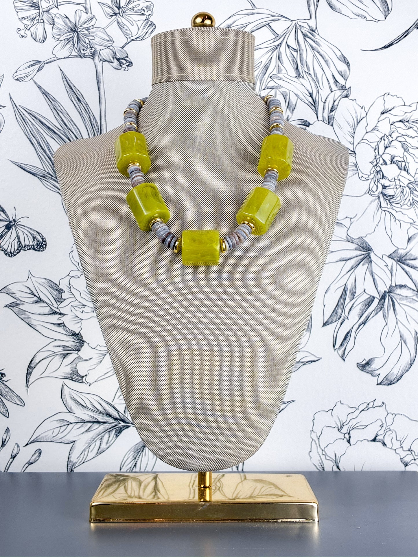 Chartruese Glow Necklace