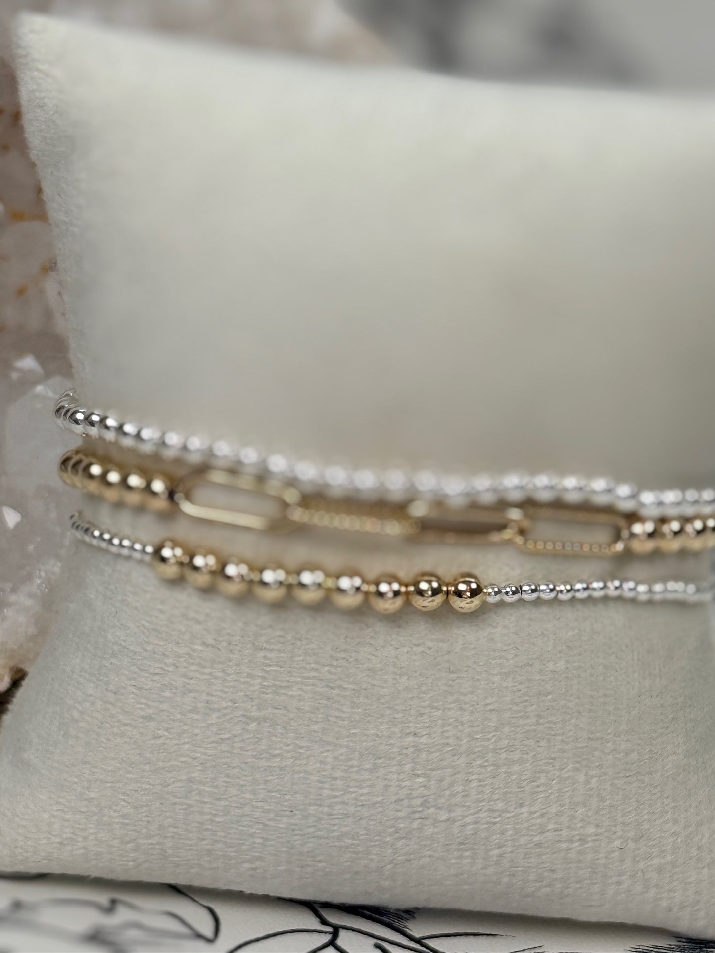 Robyn | 2-Tone 7" - Best & Co. Boutique