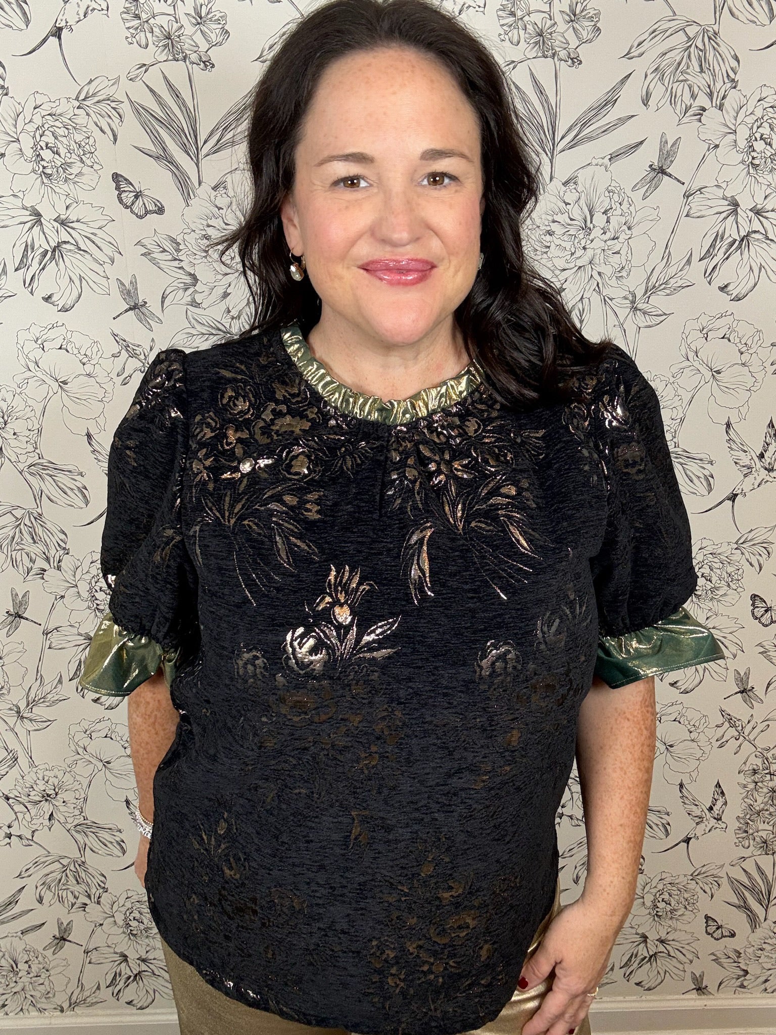 blk and gold lame top VOY