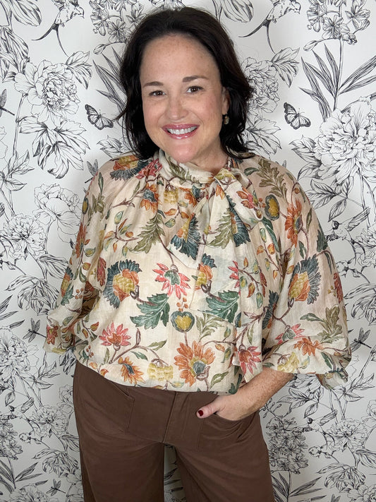 ivory floral blouse with bowtie ENTRO