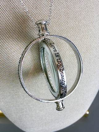 Silver Linings Magnifying Necklace