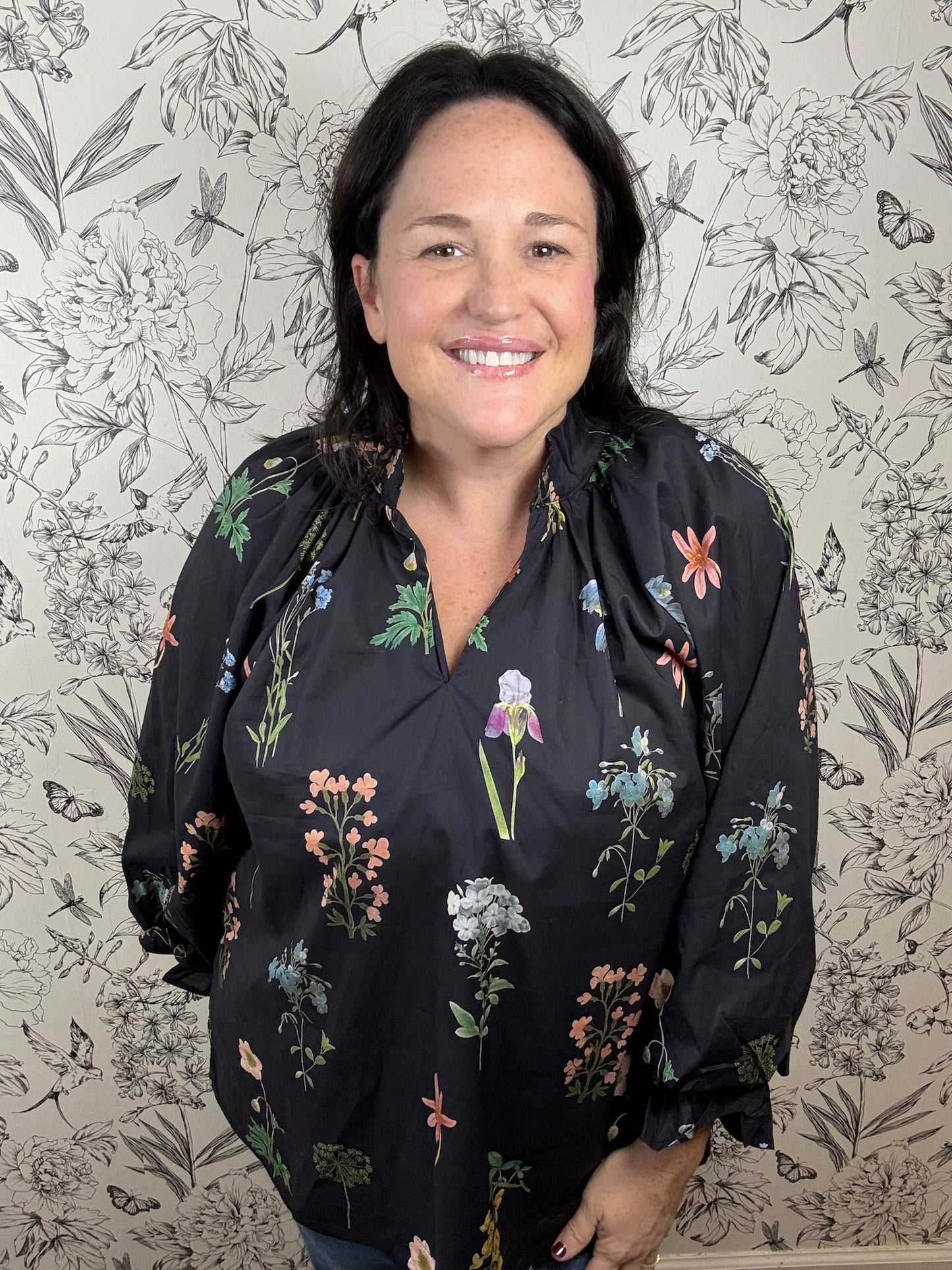 black floral CURVY Blouse UMGEE