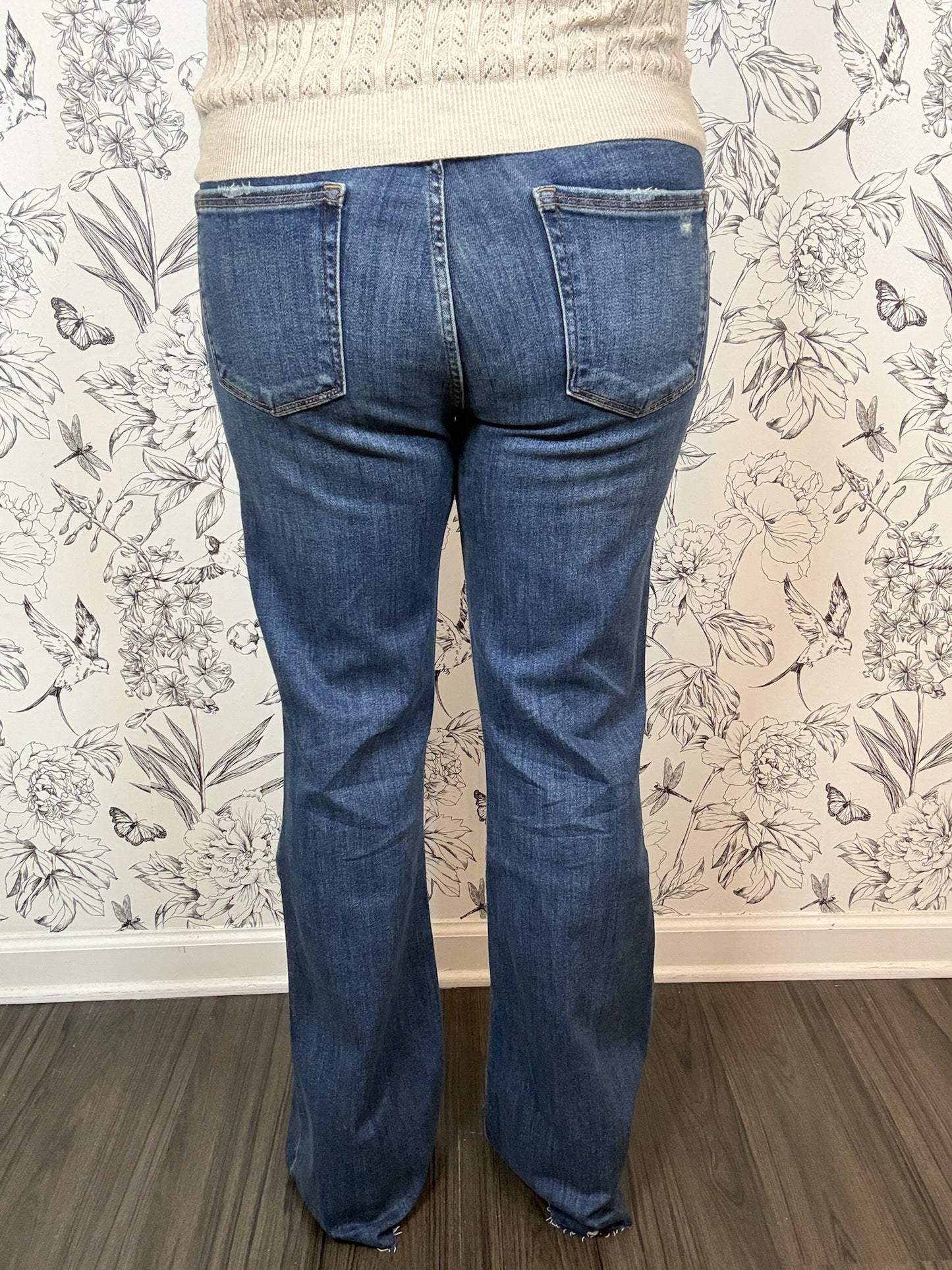 Stella Flare | Decent Wash