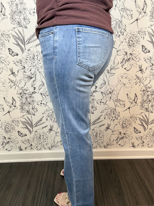 Kelsey Slim Ankle | Dignified