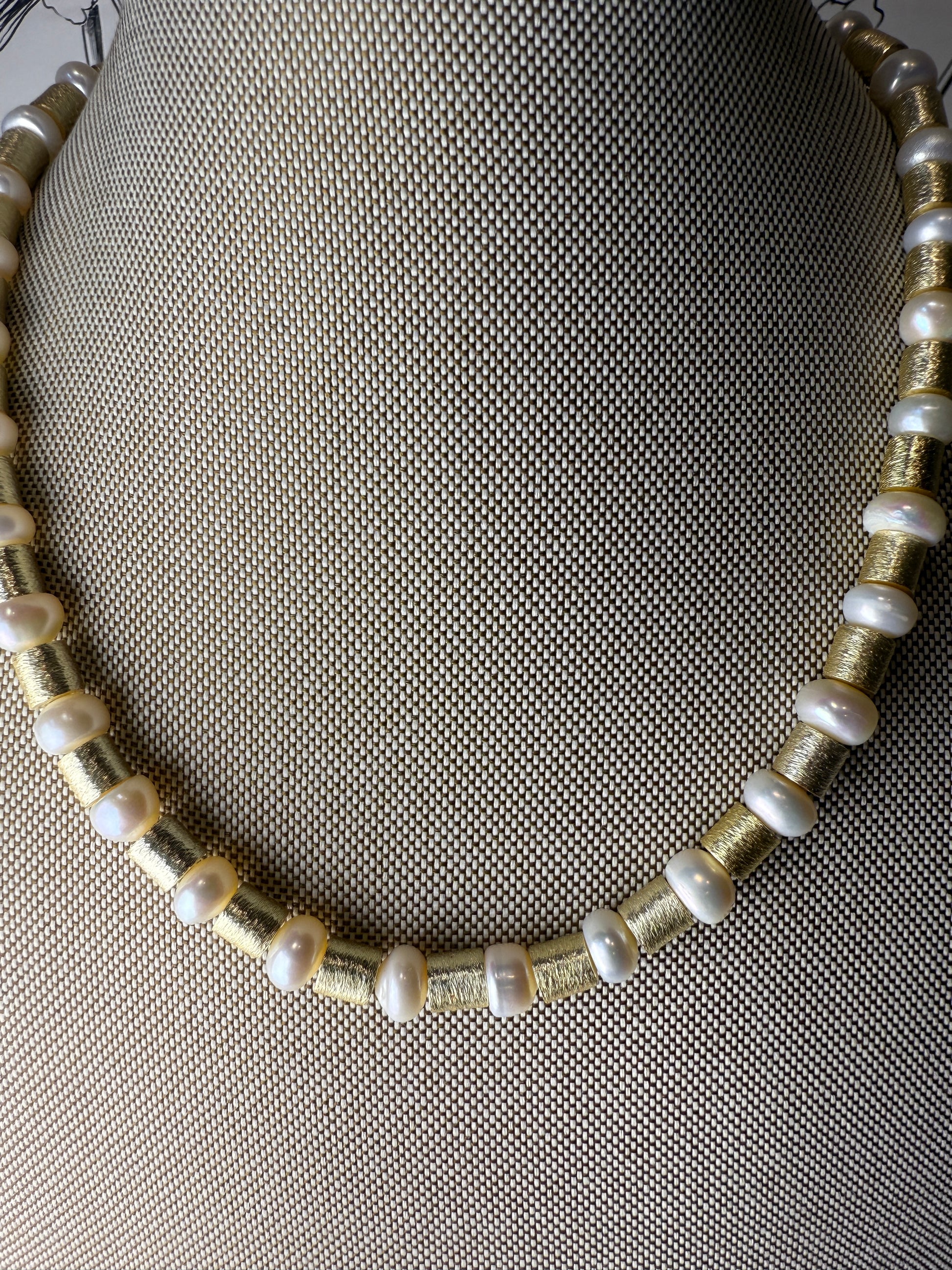 Manhattan Collar Necklace - Best & Co. Boutique