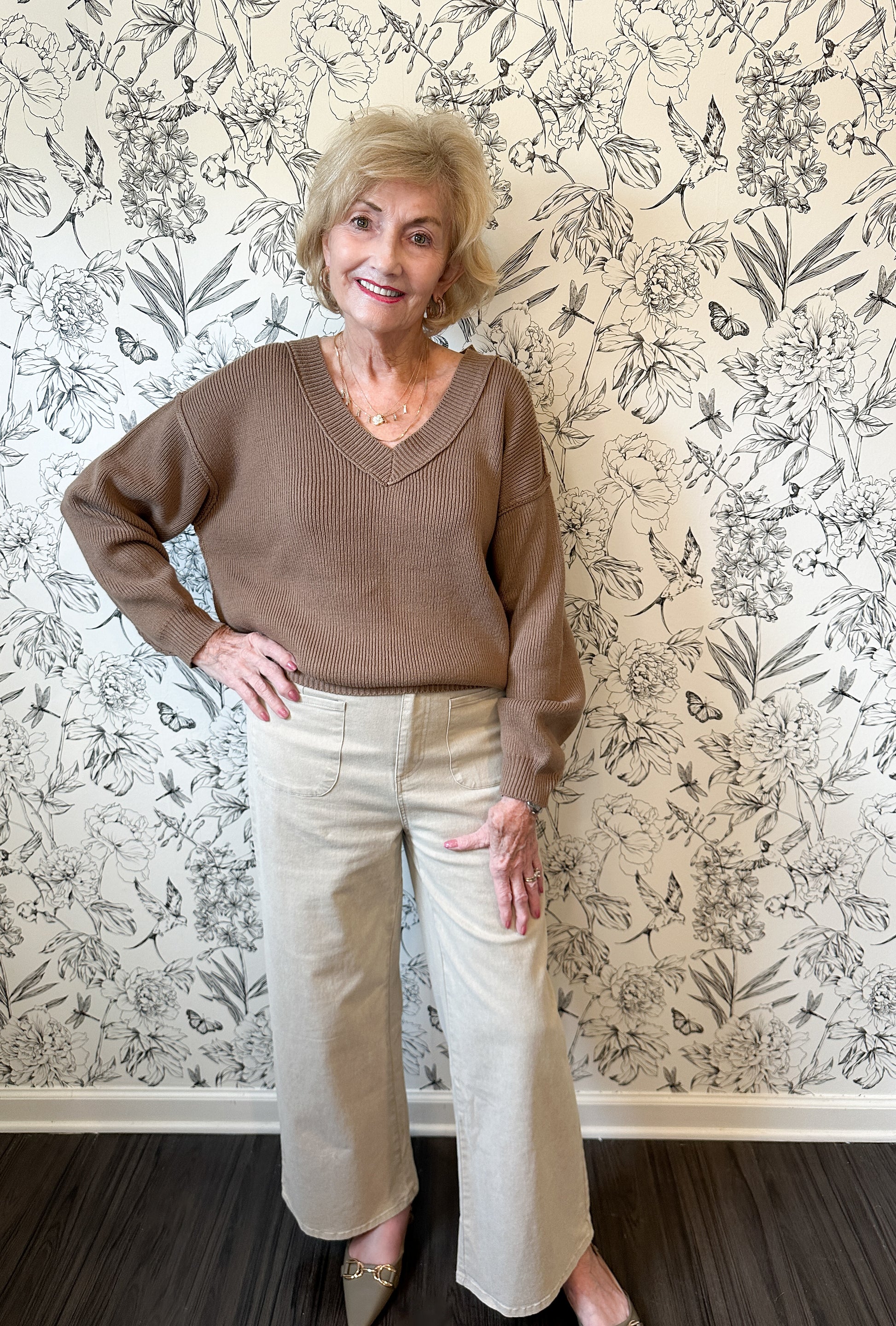Exposed Seam V-neck Sweater - Best & Co. Boutique