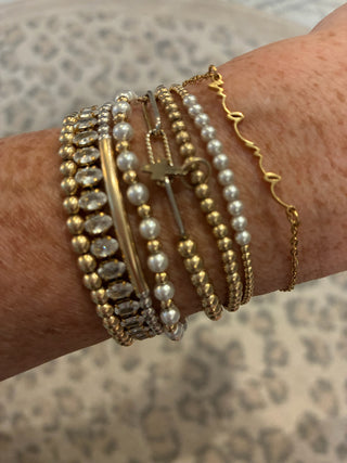 Dainty Mama Bracelet