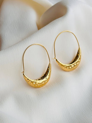 Gold Hammered Crescent Hoop | 18K Gold