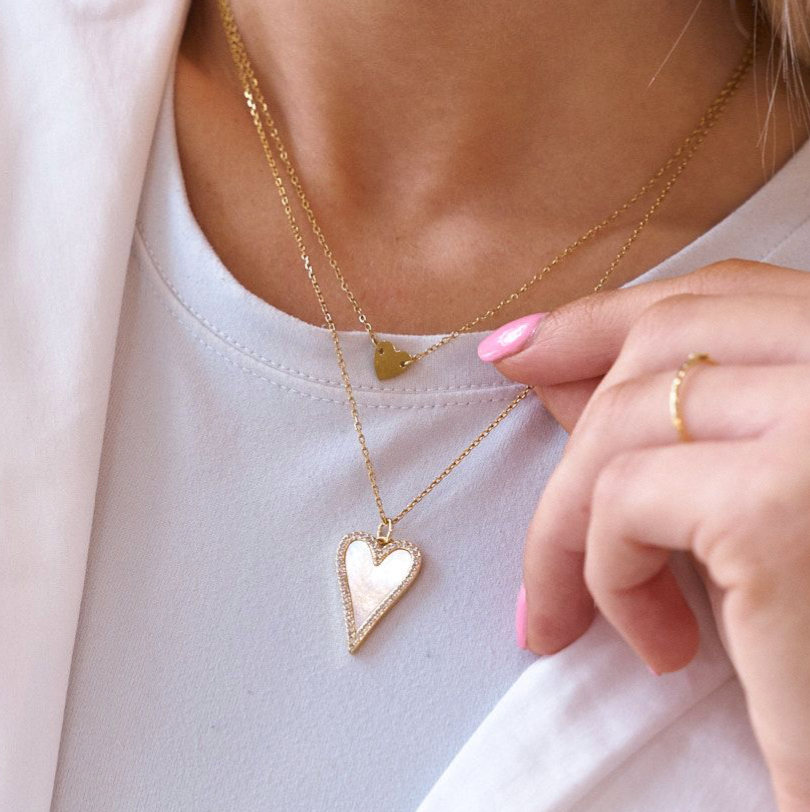 White Shell Heart Necklace | Gold
